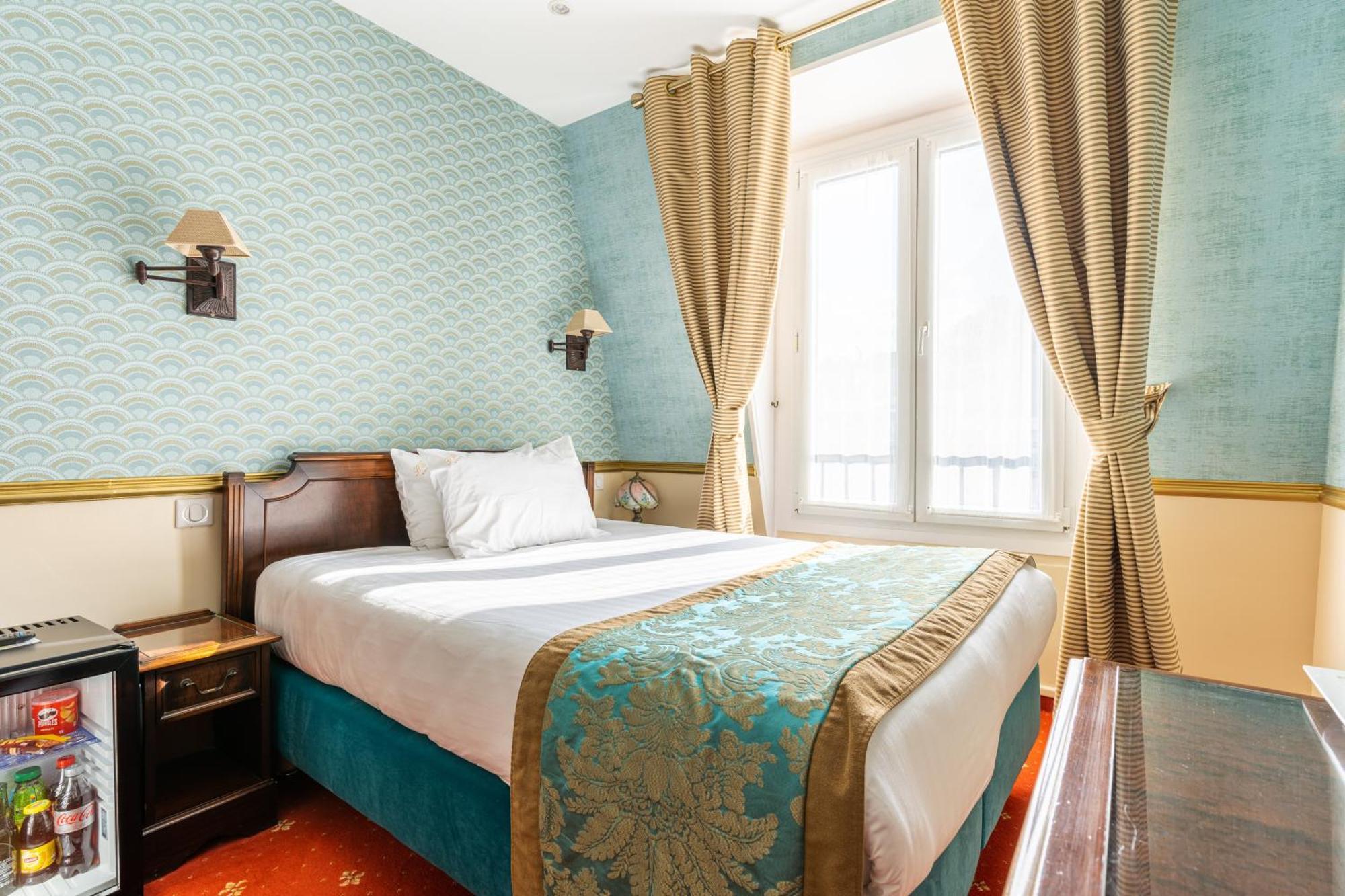 Belfast Hotel Paris Bagian luar foto