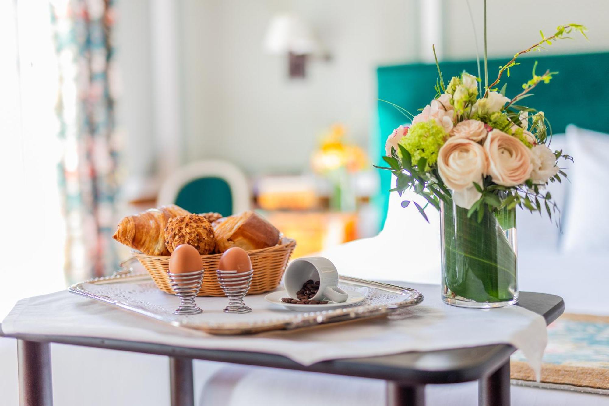 Belfast Hotel Paris Bagian luar foto